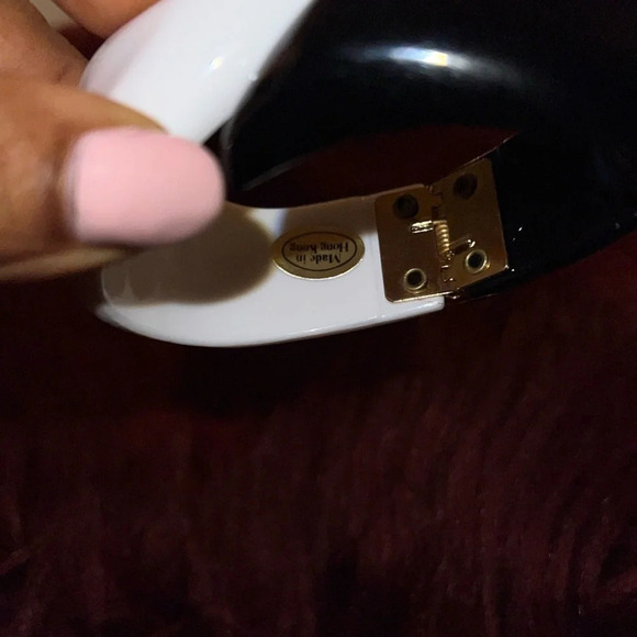 Black and white Vennerie cuff style chunky  Clamper Bangle Bracelet - Picture 12 of 16